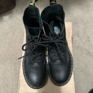 Women size 8 Dr Martens 1460 Pascal Black Virginia Combat Boots
